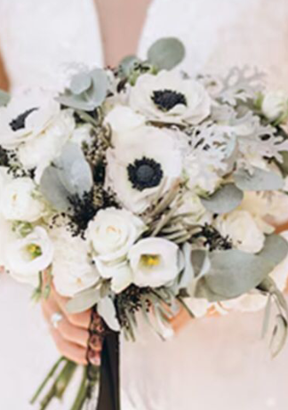 “He Slapped Her in a Wedding Gown”: Photographer Recounts Horrific Moment a Groom Assaulted His Bride During Private Shoot