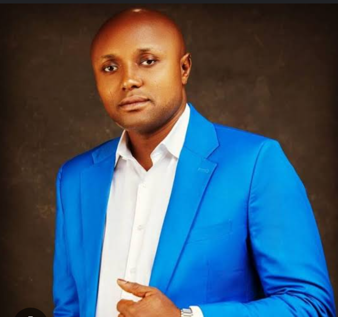 “Brush Before You Talk!” — Davido’s Aide Israel DMW Sparks Online Buzz with Bold Morning Hygiene Advice