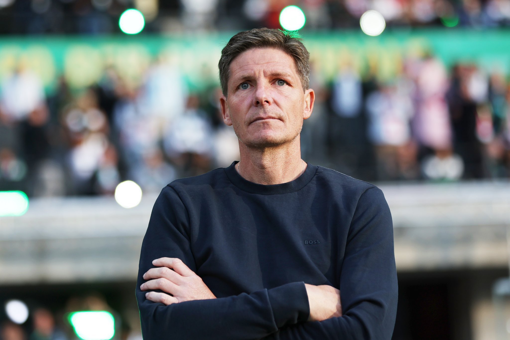 Oliver Glasner Laughs Off Bayern Munich Rumors, Calls Reports ‘Pure Nonsense’
