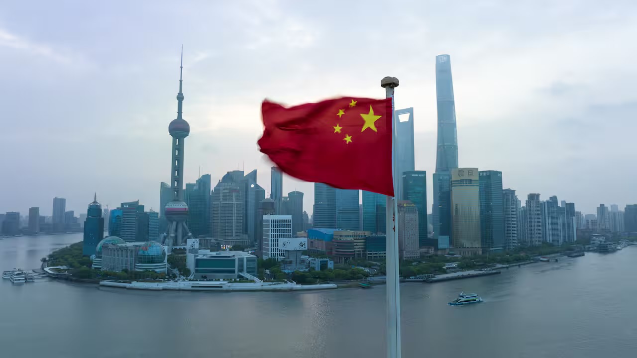 China Cracks Down on Unqualified Influencers: New Rule Demands Credentials for Medicine, Finance, Law, and Education Content