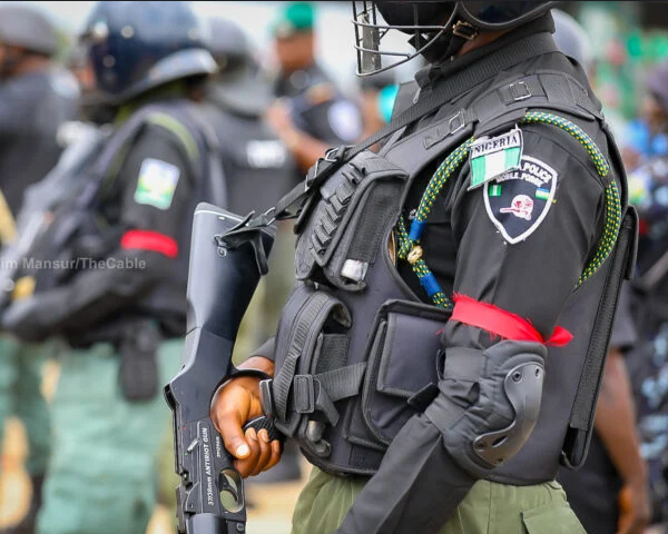 “Don’t Let a Woman Cry in Your House” — Nigerian Man Shares Chilling Yet Thoughtful Advice from Top Police Officer
