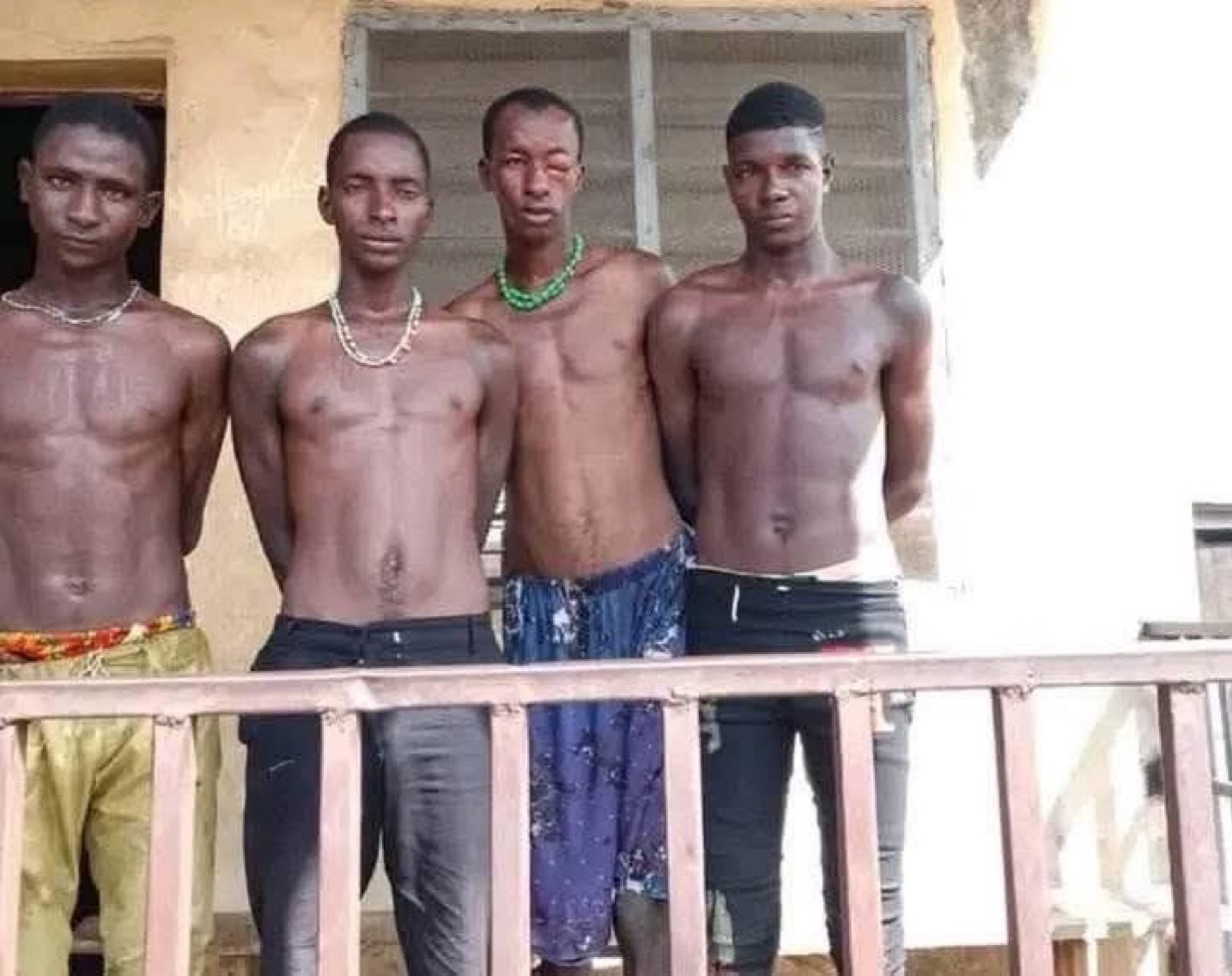 Vigilantes Nab Four Armed Bandits With Guns Hidden in Sacks in Kwara